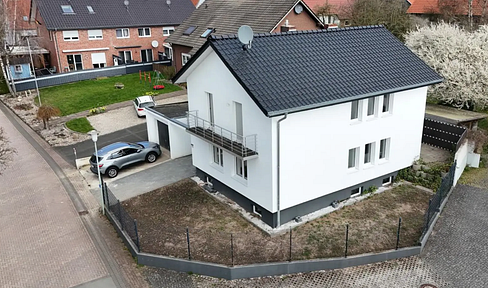 Detached house for sale in Benhausen.