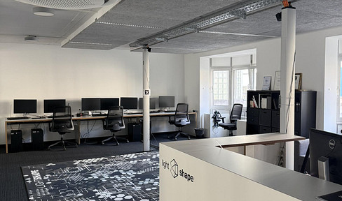 Modern office space with air conditioning, located in Stuttgart, near Feuersee.