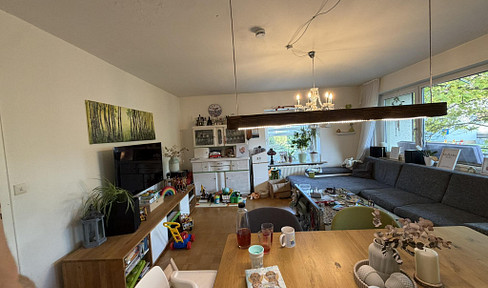 Bright 3 (4)-room apartment on the ground floor with a large balcony and an additional room in the basement, located in Bernhausen, Filderstadt.