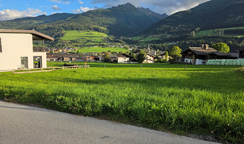 Voll erschlossenes Baugrundstück  in 5722 Niedernsill, mit Blick auf die Gipfel der Hohen Tauern