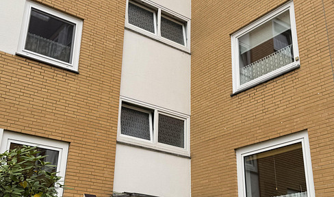 Spacious 5-room apartment with potential.