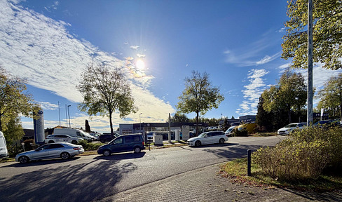 Moderne Autohaus-Immobilie mit Werkstatt und Showroom – Betriebsübernahme optional