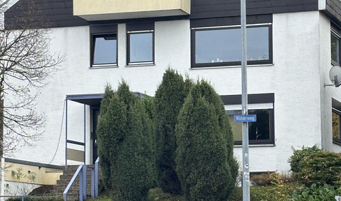 Classic architect-designed house from 1973, featuring 4 apartments, located in a prime location.