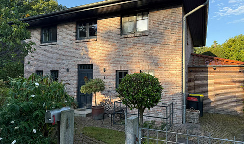 Living in the Elbe River suburbs.