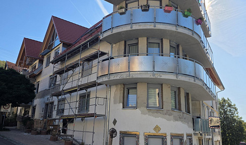 3,5 ZW OG Neubau KFW 55 93 qm mit neuwertiger EBK großer Balkon