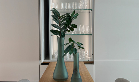 Exclusives Townhouse mit Garten, Deisgn-Küche und Garagenplatz