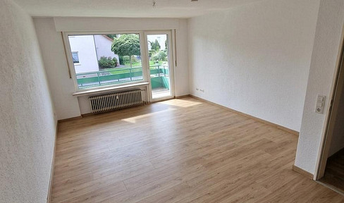 Modernized 2-room ground floor apartment (59m²) with a balcony, located in Dortmund-Brechten.