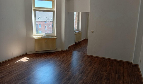 Merseburg - renovierte 3 - Raum Wohnung ! AB SOFORT ! WL6