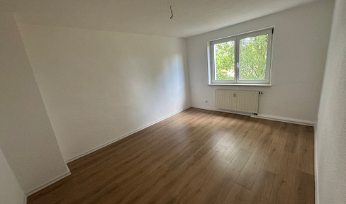 ruhige, helle 2-Raum Wohnung mit inkl. Einbauküche