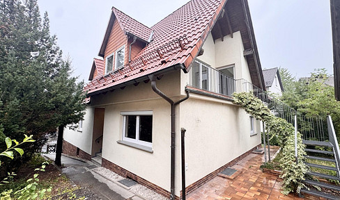 Renoviertes und großzügiges Haus in begehrter Lage in Coburg-Scheuerfeld. Ohne Makler.