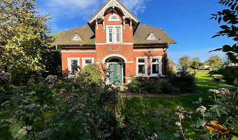 Historisches Wohnhaus in exklusiver Lage direkt an der Nordseeküste