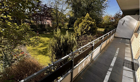Sanierte 3  Zimmer Wohnung mit offener Wohnküche, Balkon und Gartennutzung, ruhig nahe Stadtpark