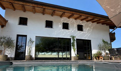 Luxus im Chaletstil mit Pool und hoher Privatsphäre in Prien am Chiemsee