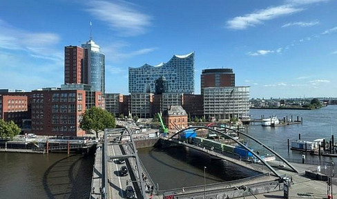 Prestigious office space with views of the Elbphilharmonie, offering one month of free rent.
