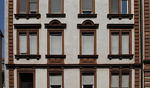 Helle 4-Zimmer-Altbauwohnung in zentraler Lage von Pirmasens