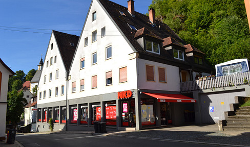 Commercial space, Waischenfeld: suitable for medical practices, retail, or other businesses.