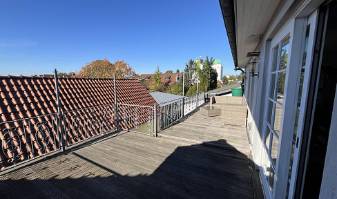 Einzigartig DG-Wohnung im nur 2 OG. mit 30m² Dachterrasse & Kamin in Burgdorf-Kernstadt