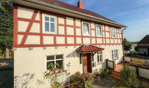 1-Fam. Fachwerkhaus in Willingshausen! 180qm Wfl! Renovieren und sofort Einziehen!