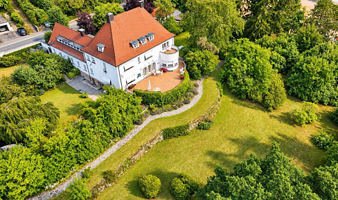 A dreamlike, beautiful villa estate in Kulmbach - "Hetenhof."