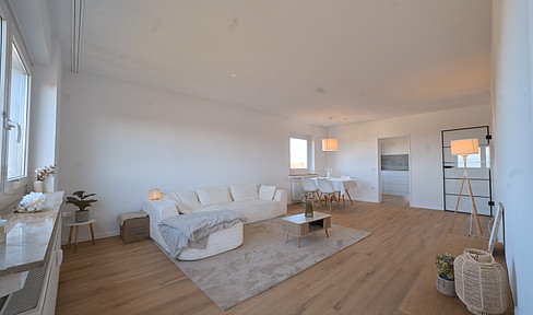 Renovated 2-room apartment with balcony and elevator, 65 m², located in Paderborn, near the university, and available without commission.