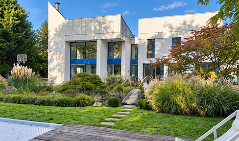 Spacious and beautiful home in Cologne-Hahnwald.