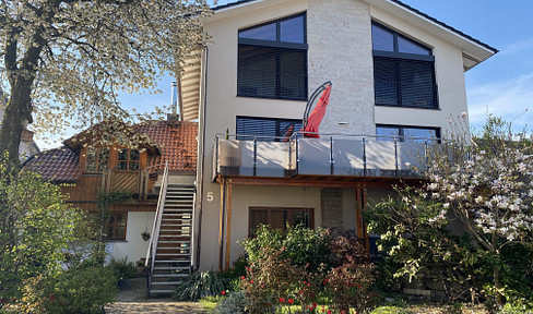 Semi-detached house | 210 m2 | 5.5 rooms | Garden | Kressbronn, Lake Constance.