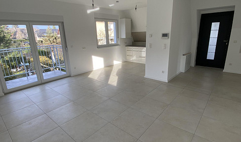 2-room apartment with balcony and garden.