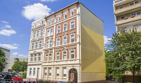 Commercial space in Magdeburg-Brückfeld, near the university, with its own entrance.