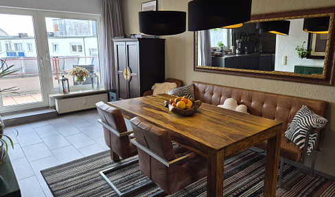 Quiet, bright 5-room apartment, located in the center of Euskirchen.