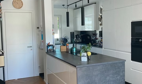 Provisionsfrei! 5 Zi., 2 Bäder, 2 Dachterrassen, 2 TG – Energie A, Bezug ab Dez.