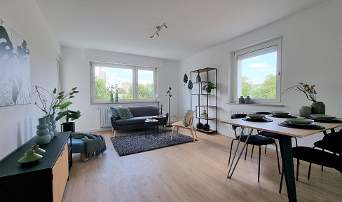 Newly renovated 3-room apartment with included garage in Mönchengladbach.