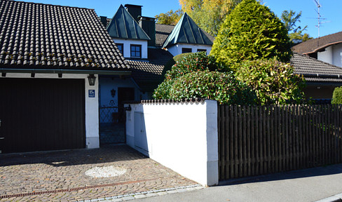 Besondere DHH mit Potenzial und traumhaftem Garten – Bestlage Portenlängerstraße in Grünwald