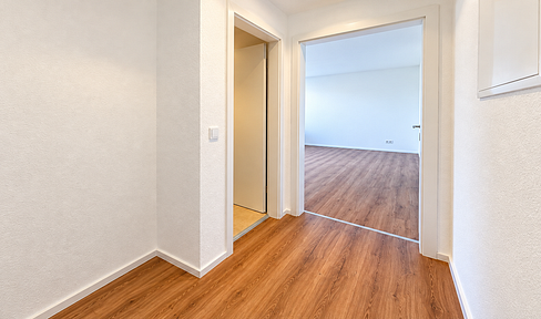 Newly renovated 1-bedroom apartment with balcony in Wiesbaden.