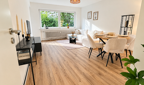 Modern, renovated 3-room apartment with a balcony and parking space in Oldenburg – no commission fees!
