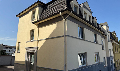 FURNISHED | Beautiful ground-floor apartment with terrace/garden & garage, located in a quiet area of Essen-Frintrop.