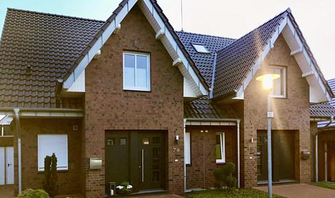 Well-maintained semi-detached house in a quiet residential area, available from November 2026.