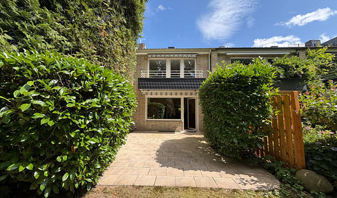 Platz für eigene Gestaltungswünsche von privat in HH-Volksdorf