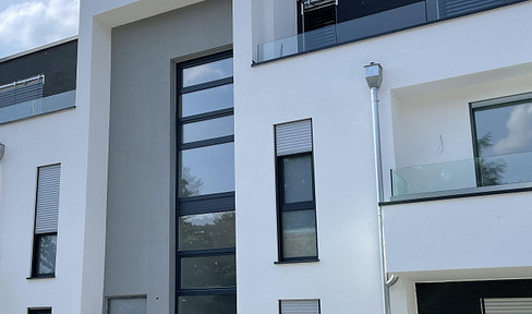 Exclusive, fully furnished apartment with underground parking and elevator.