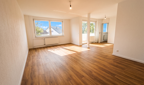 Completely renovated and ready to move in: 86 m² with a west-facing balcony and garage - no commission fees.