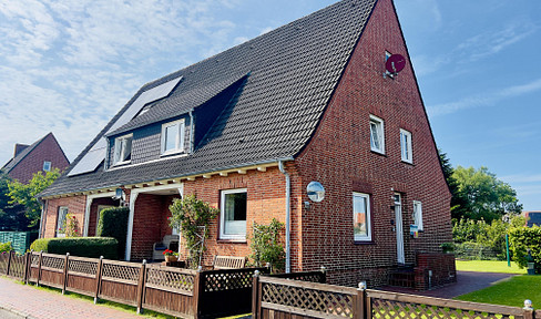 Charming semi-detached house with 2 living units on a 530 m² plot of land – Langeoog.