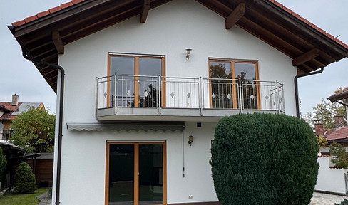 Detached house for sale, privately.