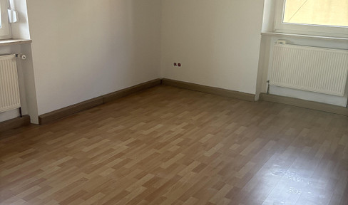 First occupancy after renovation: Bright, centrally located 3-room apartment.