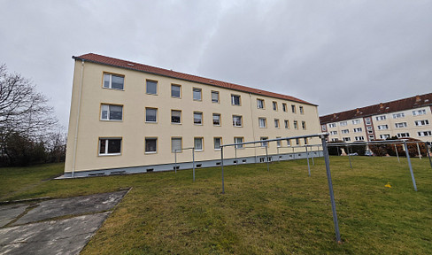Four-room apartment in Geithain, with a garage and parking space.