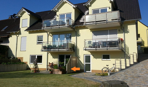 Quiet, modern ground-floor apartment with a garden view and terrace.
