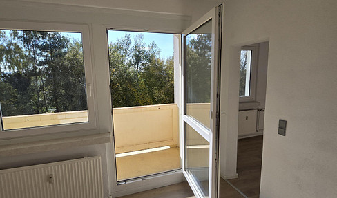 3-Zimmerwohnung mit Balkon und Blick ins Grüne