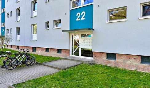 Well-maintained 4-room apartment in Aarhusstraße, Kiel-Mettenhof.