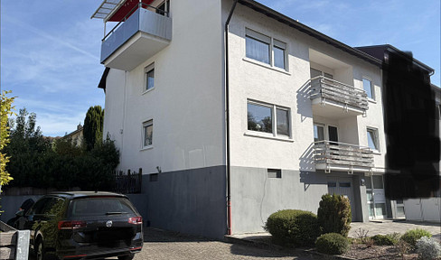 Modern and bright – 3-room penthouse apartment in Karlsruhe-Grötzingen.