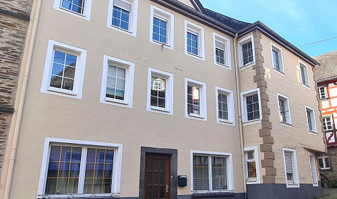 Von privat! Umfangreich saniertes historisches Haus, 3–4 Einheiten zum Wohnen, Arbeiten & Vermieten