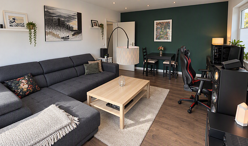 3-room apartment with balcony, air conditioning, and garage, located in Broich/Speldorf.