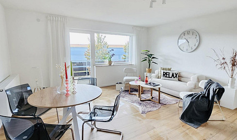 No fees! Modernized 4-room apartment with a large balcony. Energy-efficiently renovated!